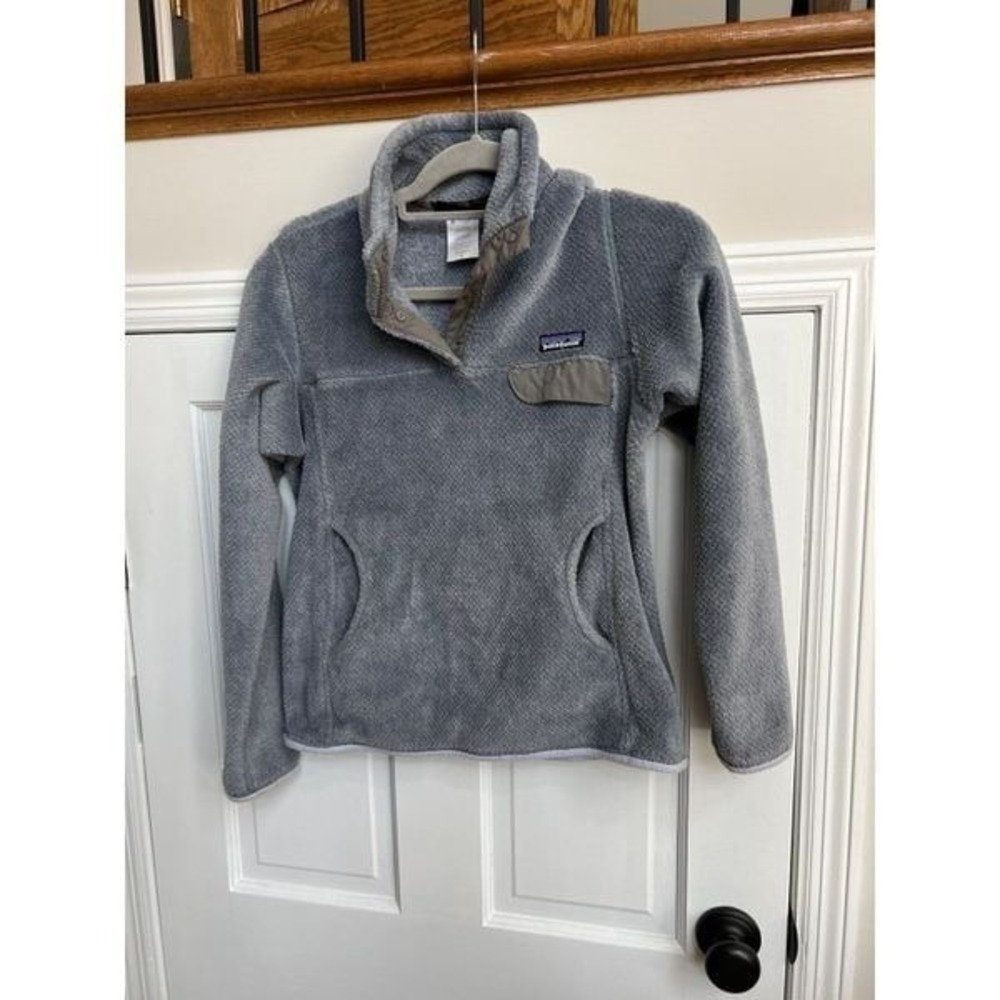 Patagonia Women's Re-Tool Snap-T Pullover Size S Gray Fuzzy Jacket Sweater
